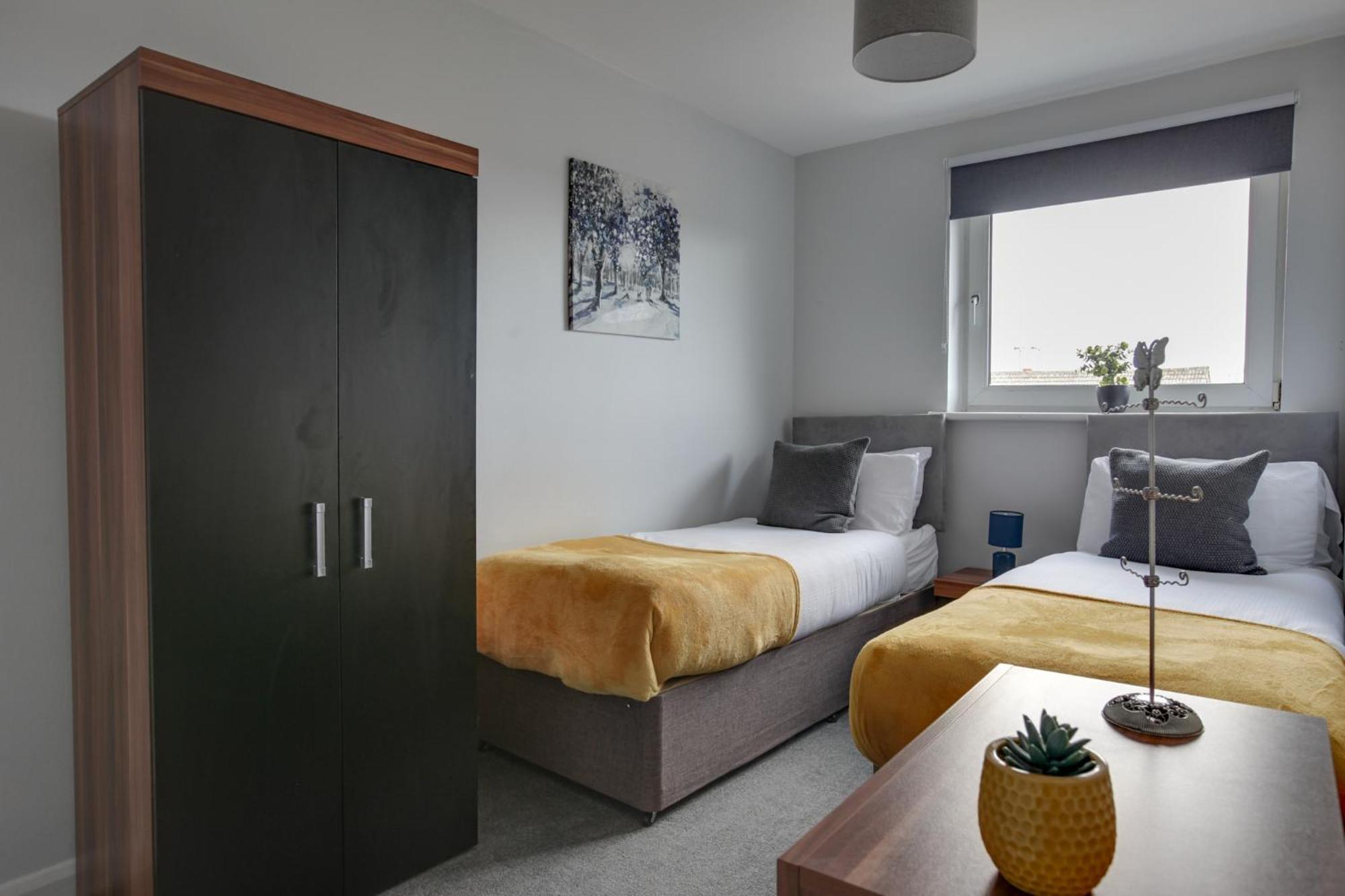 Niche Sunrise Townhouse Villa Челмсфорд Екстериор снимка